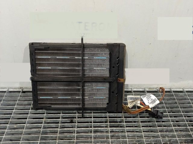 bontott AUDI A4 B8 Fűtőradiátor