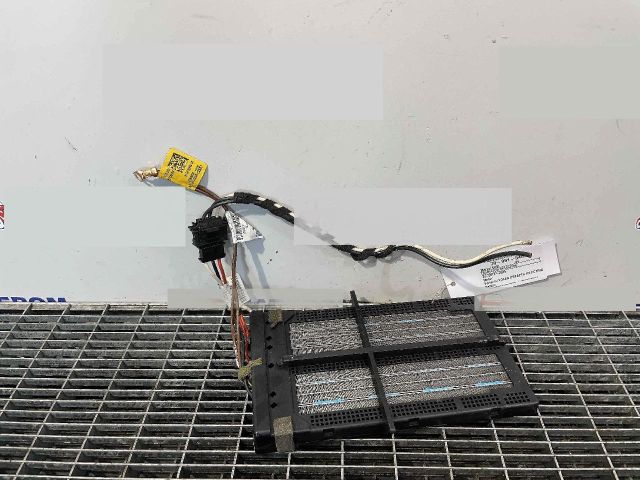 bontott AUDI A4 B8 Fűtőradiátor