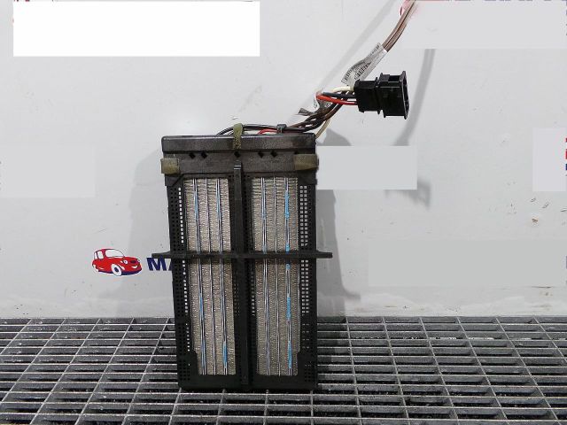 bontott AUDI A4 B8 Fűtőradiátor