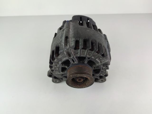 bontott AUDI A4 B8 Generátor