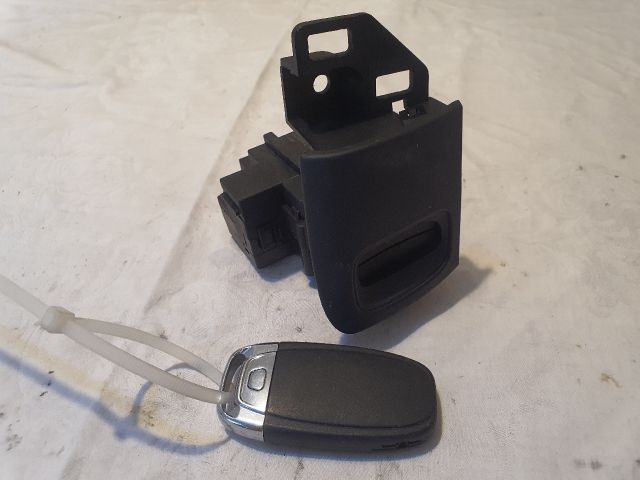 bontott AUDI A4 B8 Gyújtáskapcsoló Házzal