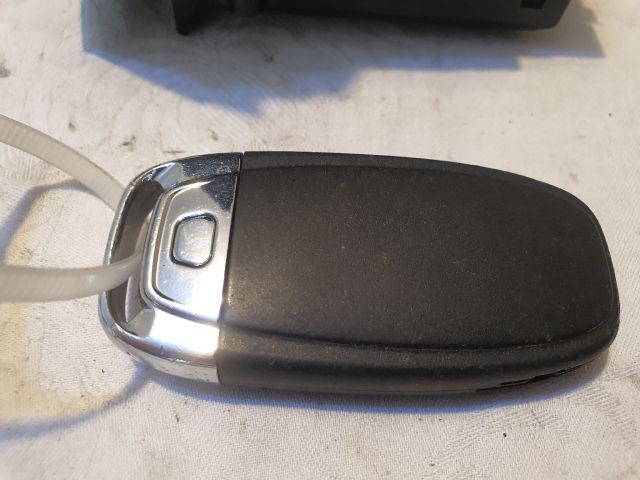 bontott AUDI A4 B8 Gyújtáskapcsoló Házzal