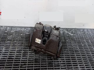 bontott AUDI A4 B8 Jobb első Féknyereg Munkahengerrel