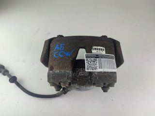 bontott AUDI A4 B8 Jobb első Féknyereg Munkahengerrel