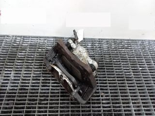 bontott AUDI A4 B8 Jobb első Féknyereg Munkahengerrel