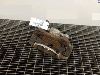 bontott AUDI A4 B8 Jobb első Féknyereg Munkahengerrel