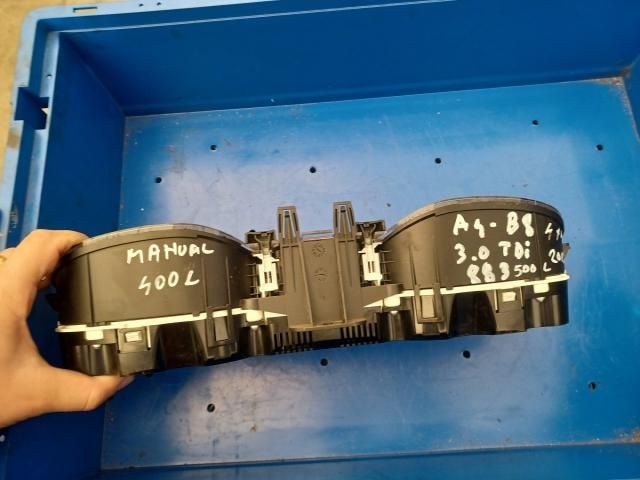 bontott AUDI A4 B8 Kilométeróra