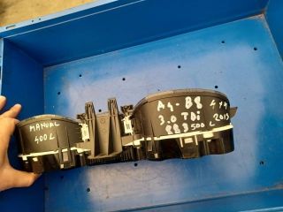 bontott AUDI A4 B8 Kilométeróra