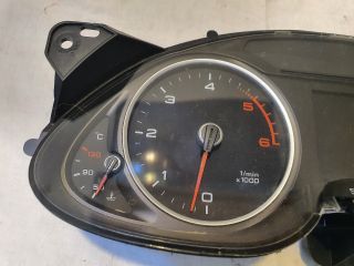 bontott AUDI A4 B8 Kilométeróra