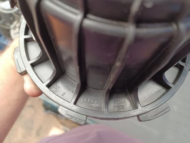 bontott AUDI A4 B8 Klímahűtő Ventilátor