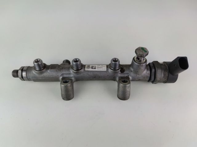 bontott AUDI A4 B8 Közösnyomócső