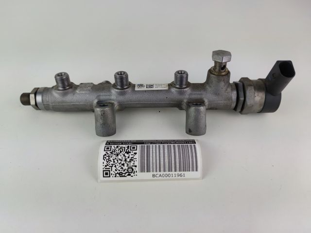 bontott AUDI A4 B8 Közösnyomócső