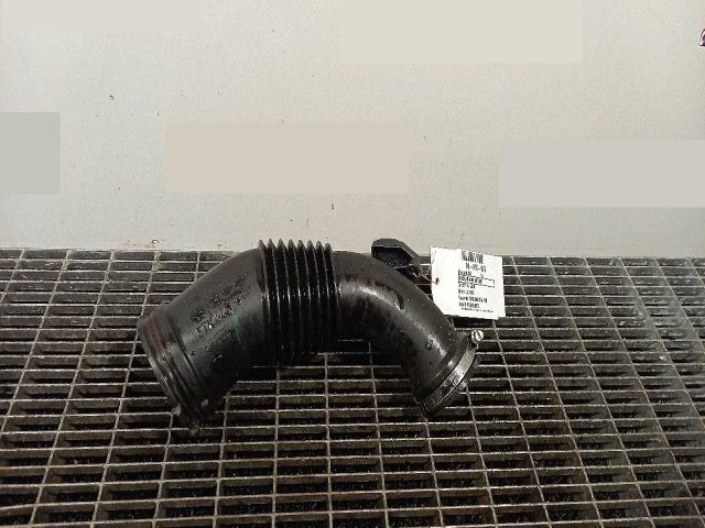 bontott AUDI A4 B8 Légbeömlő Cső