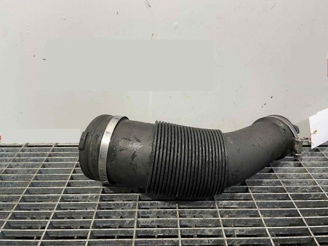 bontott AUDI A4 B8 Légbeömlő Cső