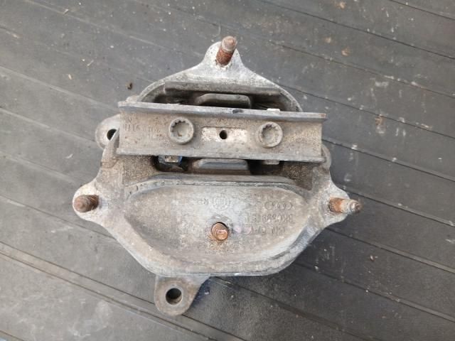 bontott AUDI A4 B8 Motor Tartó Bak (Pozíciófüggetlen)
