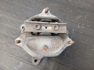 bontott AUDI A4 B8 Motor Tartó Bak (Pozíciófüggetlen)