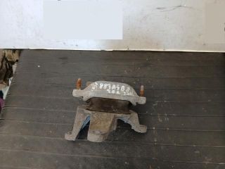 bontott AUDI A4 B8 Motor Tartó Bak (Pozíciófüggetlen)