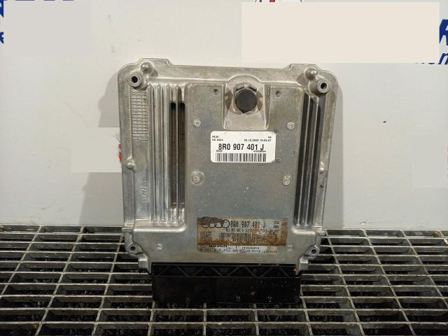 bontott AUDI A4 B8 Motorvezérlő