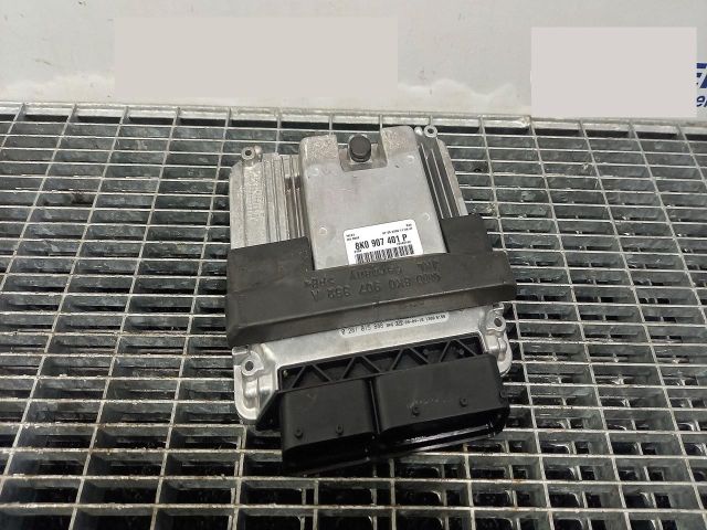 bontott AUDI A4 B8 Motorvezérlő