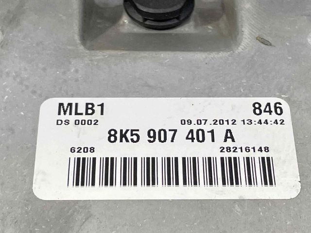 bontott AUDI A4 B8 Motorvezérlő