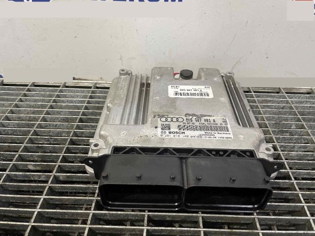 bontott AUDI A4 B8 Motorvezérlő