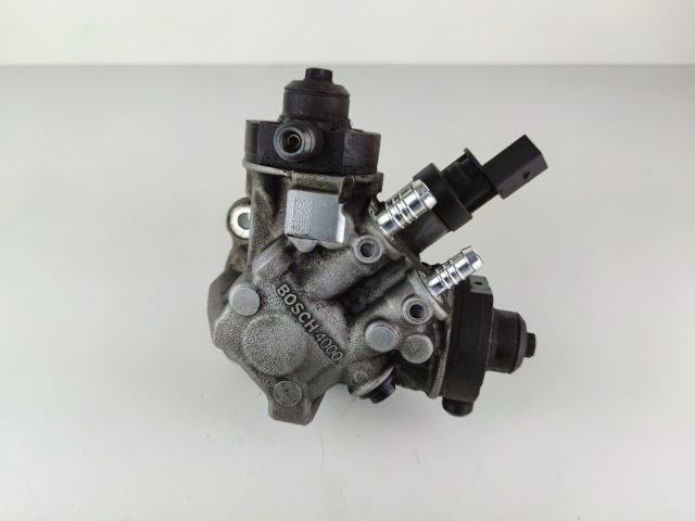 bontott AUDI A4 B8 Nagynyomású Szivattyú