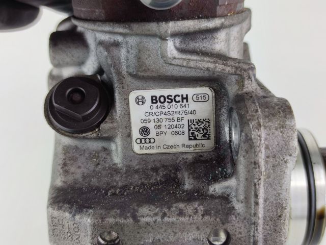 bontott AUDI A4 B8 Nagynyomású Szivattyú