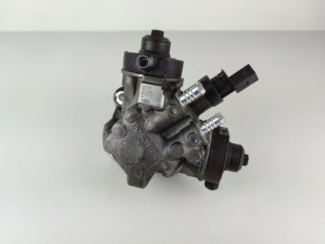 bontott AUDI A4 B8 Nagynyomású Szivattyú