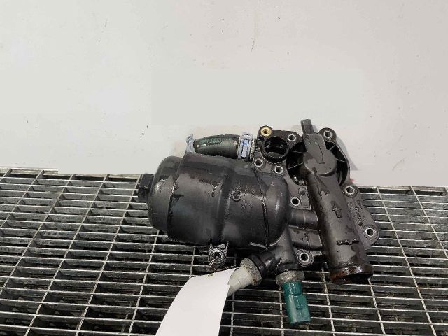 bontott AUDI A4 B8 Olajszűrő Ház