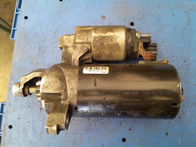 bontott AUDI A4 B8 Önindító