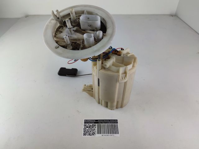 bontott AUDI A4 B8 Üzemanyag Szivattyú