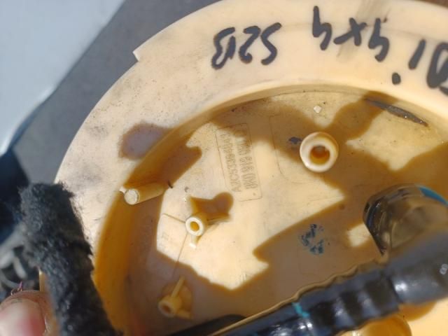 bontott AUDI A4 B8 Üzemanyag Szivattyú