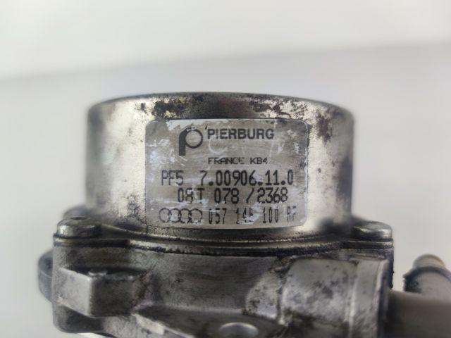 bontott AUDI A4 B8 Vákumpumpa