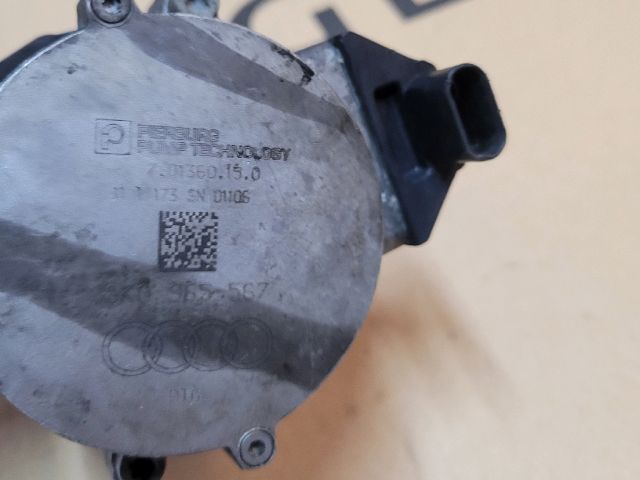 bontott AUDI A4 B8 Vízpumpa