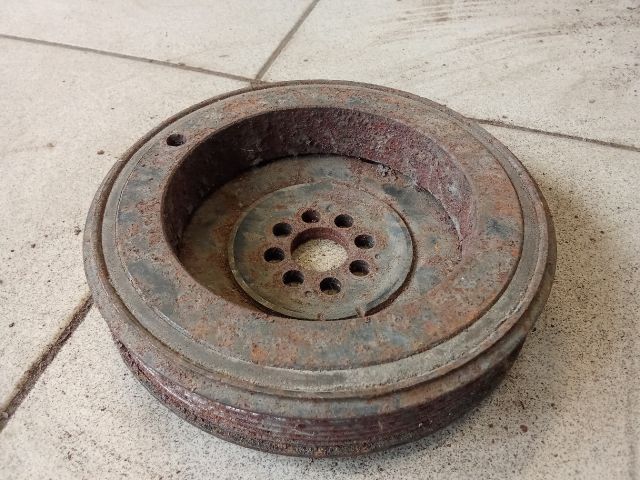 bontott AUDI A4 B8 Főtengely Szíjtárcsa