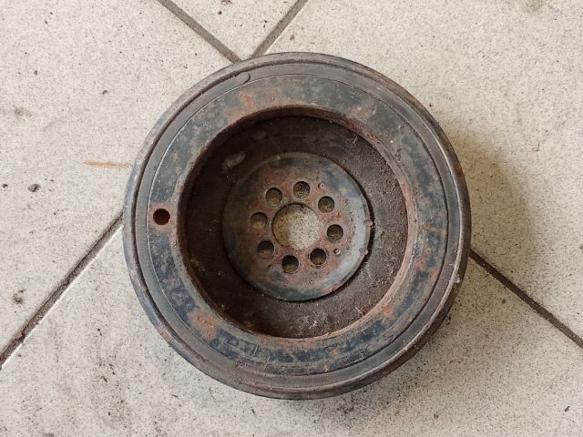 bontott AUDI A4 B8 Főtengely Szíjtárcsa