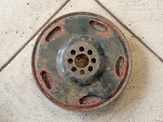 bontott AUDI A4 B8 Főtengely Szíjtárcsa