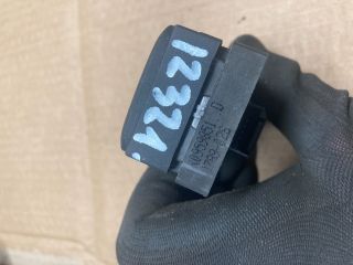 bontott AUDI A4 B8 Ablakemelő Kapcsoló Négyes / Kettes