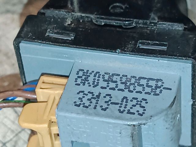 bontott AUDI A4 B8 Ablakemelő Kapcsoló (Pozíciófüggetlen)