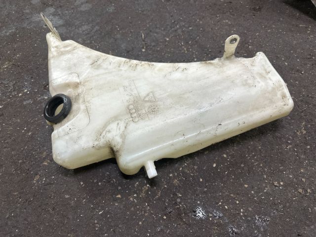 bontott AUDI A4 B8 Ablakmosó Tartály