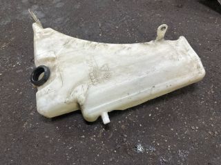 bontott AUDI A4 B8 Ablakmosó Tartály