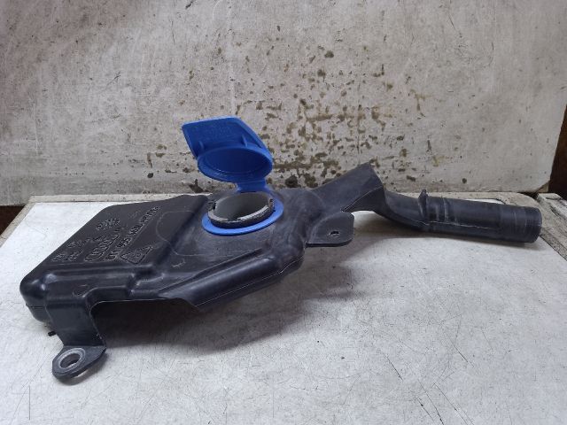 bontott AUDI A4 B8 Ablakmosó Tartály