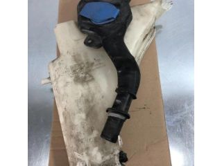 bontott AUDI A4 B8 Ablakmosó Tartály