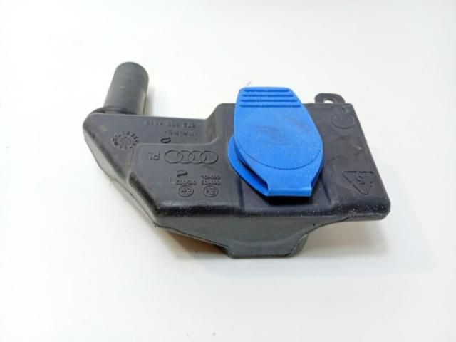 bontott AUDI A4 B8 Ablakmosó Tartály