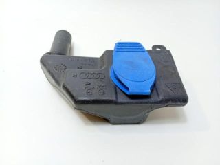 bontott AUDI A4 B8 Ablakmosó Tartály