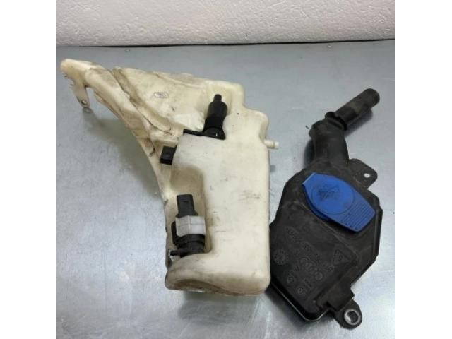 bontott AUDI A4 B8 Ablakmosó Tartály