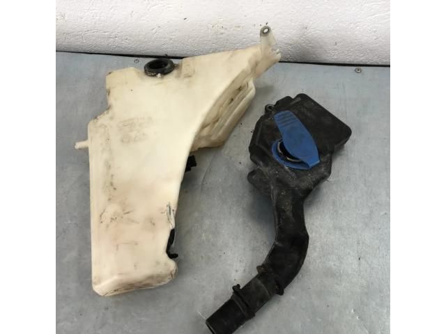 bontott AUDI A4 B8 Ablakmosó Tartály