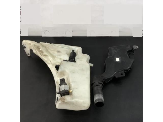 bontott AUDI A4 B8 Ablakmosó Tartály