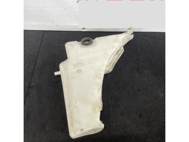 bontott AUDI A4 B8 Ablakmosó Tartály