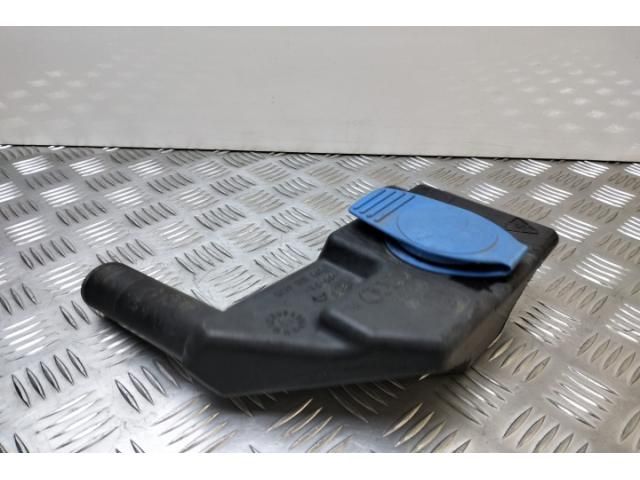 bontott AUDI A4 B8 Ablakmosótartály Betöltő